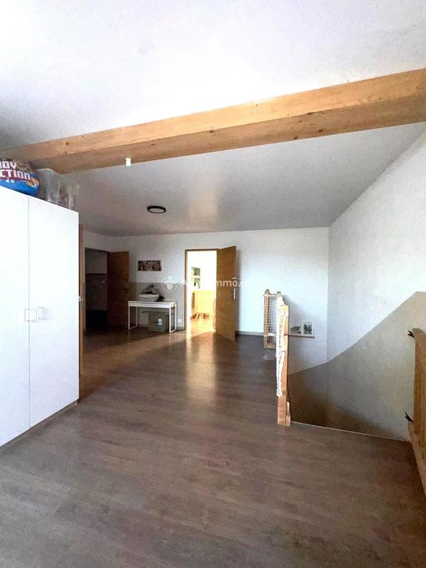 Maison - 288 m² - 7 pièces