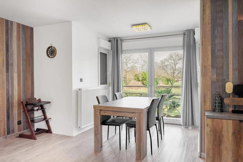 Appartement - 84 m² - 4 pièces