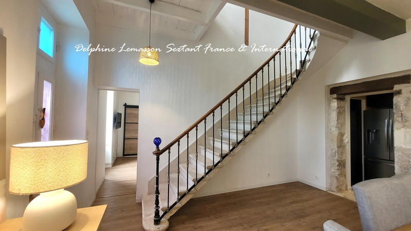 Maison - 400 m² - 11 pièces