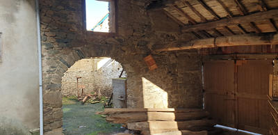 Maison - 250 m² - 1 pièce