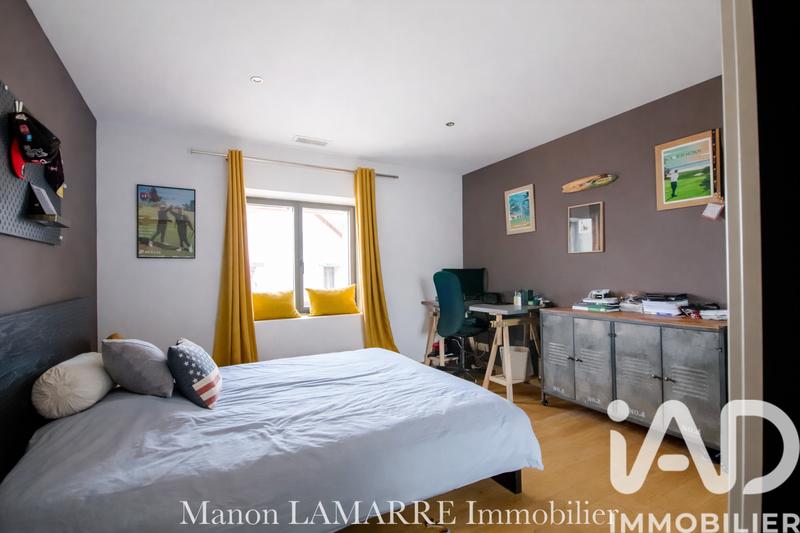 Maison - 181 m² - 7 pièces