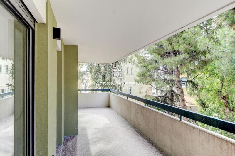 Appartement - 88 m² - 5 pièces