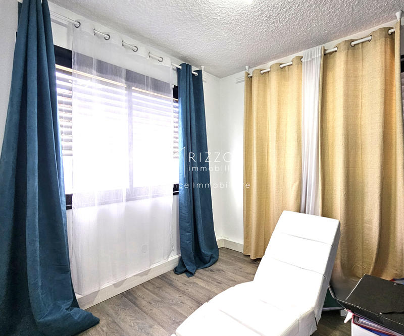 Local commercial - 91 m²