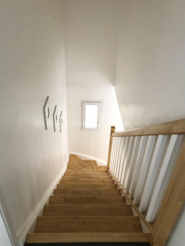 Maison traditionnelle - 93 m² - 6 pièces