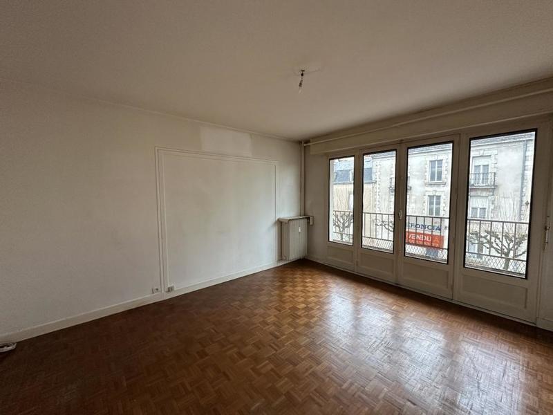 Appartement ancien - 64 m² - 3 pièces