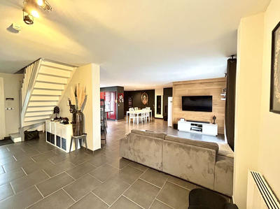 Maison - 130 m² - 8 pièces