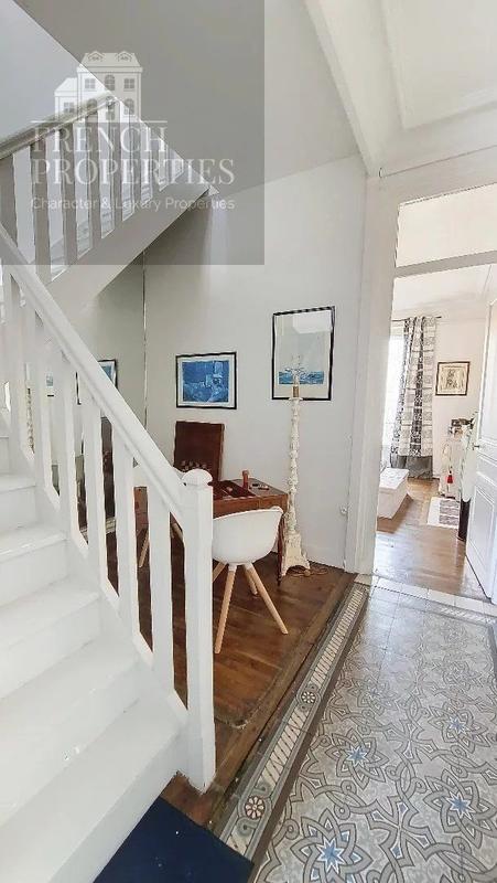 Appartement - 137 m² - 5 pièces