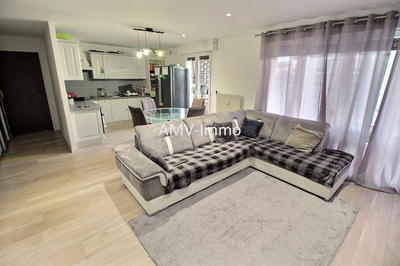 Appartement - 72 m² - 3 pièces