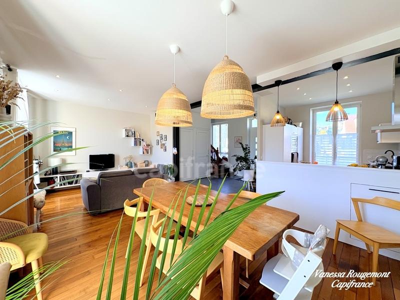 Maison bourgeoise - 95 m² - 3 pièces