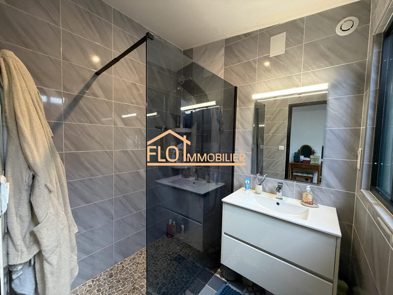 Maison - 96 m² - 5 pièces