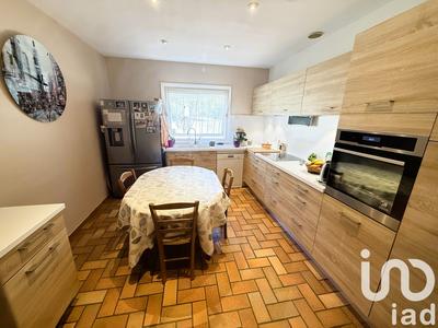 Maison - 176 m² - 9 pièces