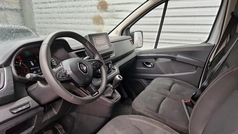 Renault Trafic Fourgon l2h1 3000 kg blue dci 130 grand confort