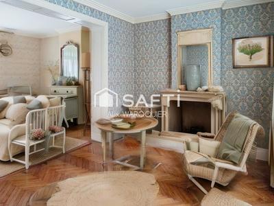 Maison de maîtres - 235 m² - 10 pièces