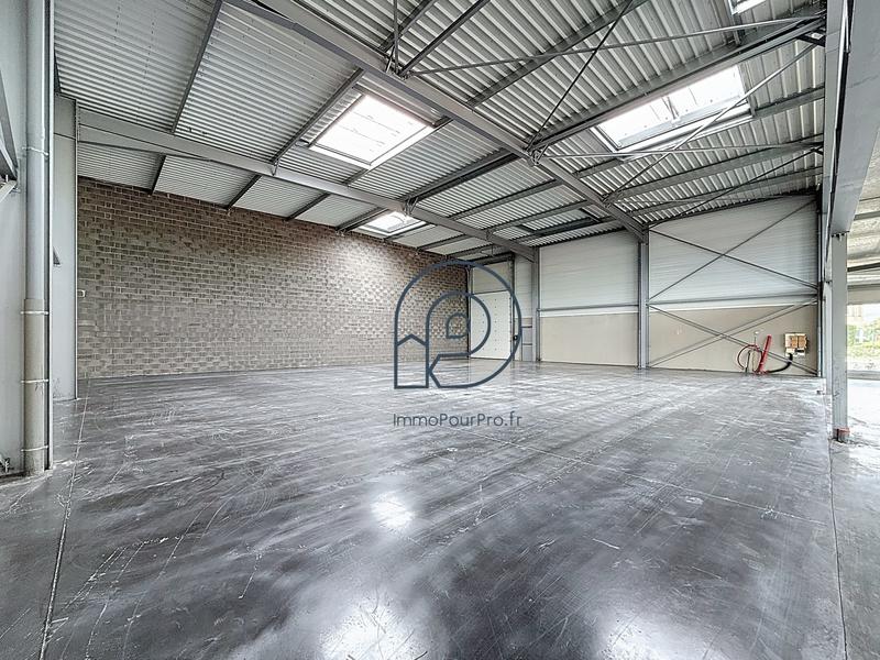 Local d'activités - 680 m²