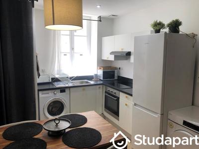 Chambre - 9 m² - 1 pièce