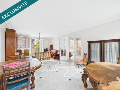 Maison - 233 m² - 6 pièces