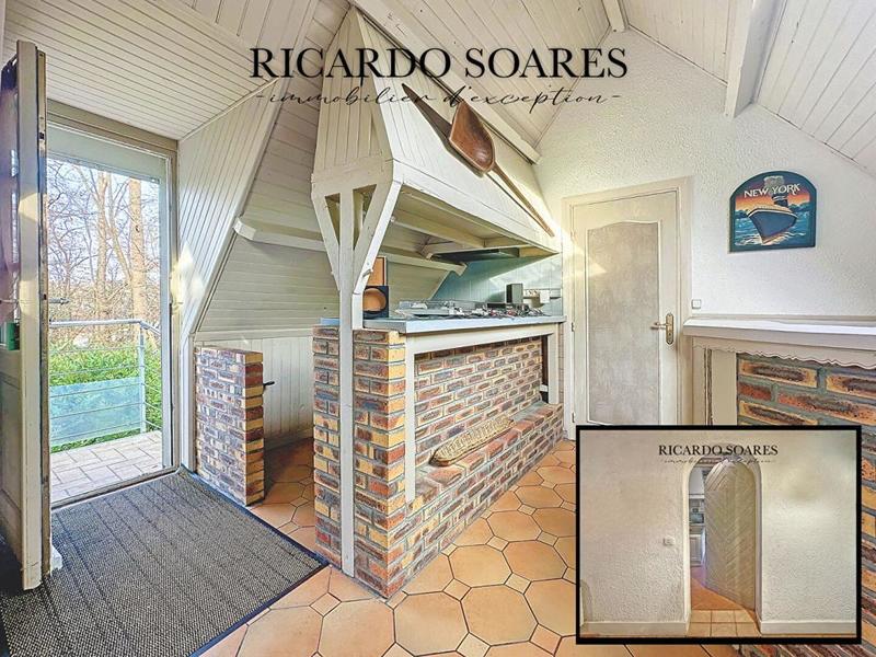 Villa - 306 m² - 10 pièces