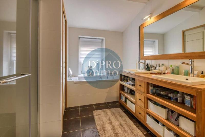 Maison - 284 m² - 8 pièces