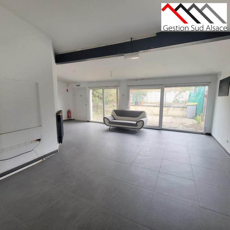 Local commercial - 248 m² - 8 pièces