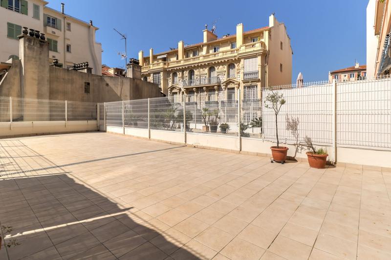 Appartement - 80 m² - 3 pièces