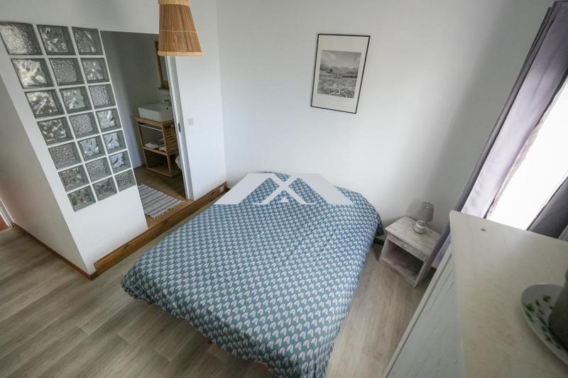 Villa - 196 m² - 8 pièces