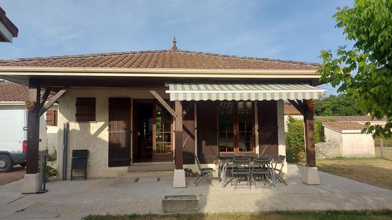 Maison - 1 149 m² - 6 pièces