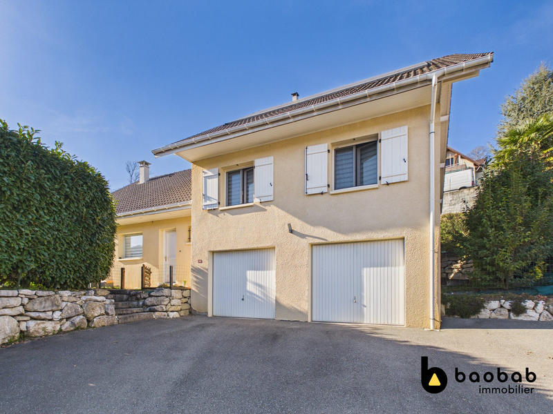 Maison - 120 m² - 5 pièces