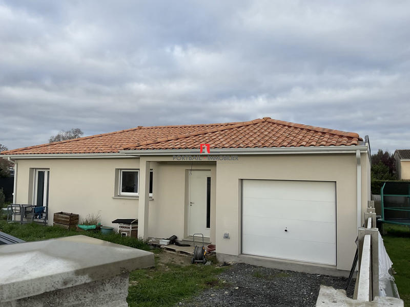 Maison - 100 m² - 4 pièces