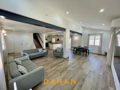 Maison - 120 m² - 5 pièces