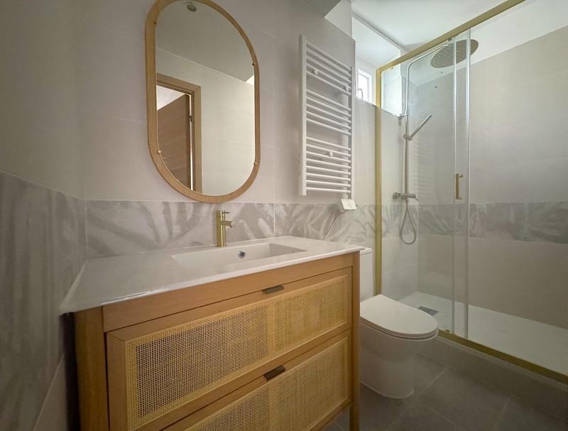 Appartement - 93 m² - 4 pièces