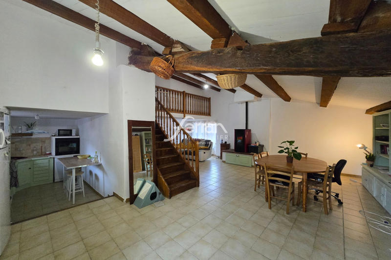 Appartement - 90 m² - 3 pièces