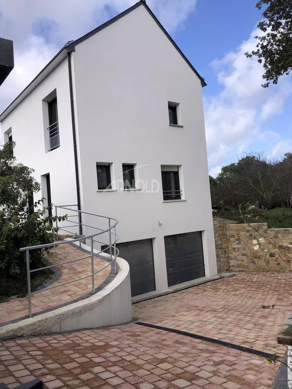 Maison - 101 m² - 4 pièces