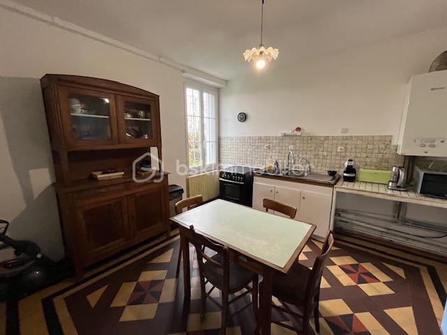 Maison en pierre - 121 m² - 4 pièces