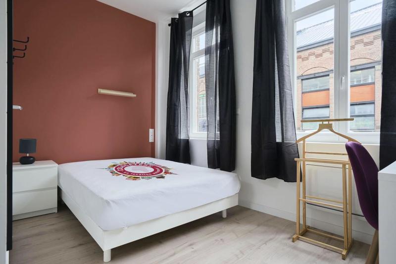 Maison - 143 m² - 9 pièces