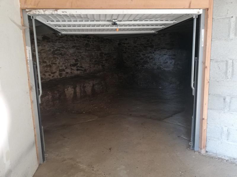 Parking / Garage - 25 m²