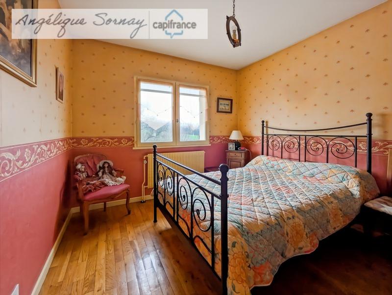 Maison - 207 m² - 7 pièces