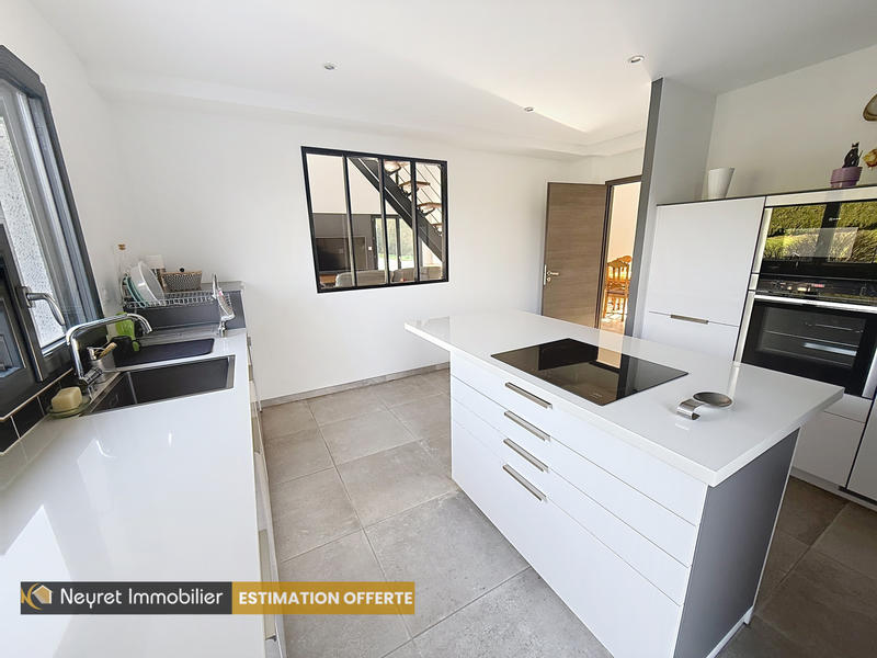 Maison - 160 m² - 6 pièces