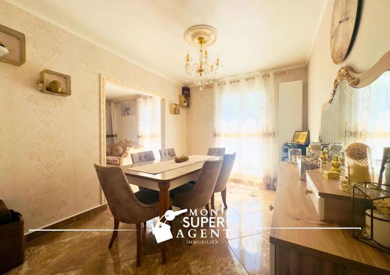 Maison - 177 m² - 7 pièces