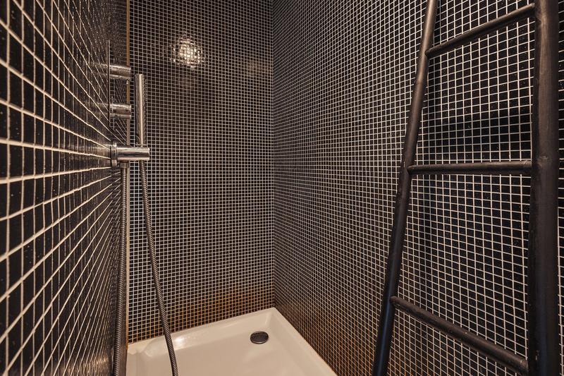 Maison - 308 m² - 10 pièces