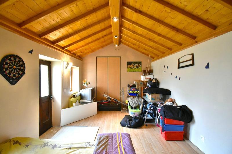 Maison - 98 m² - 5 pièces