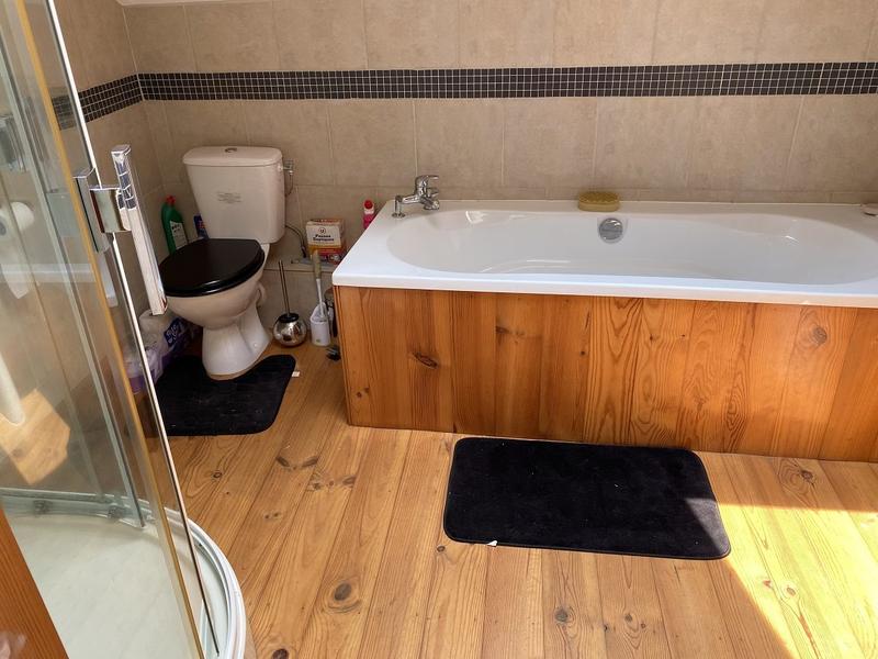 Maison ancienne - 202 m² - 6 pièces