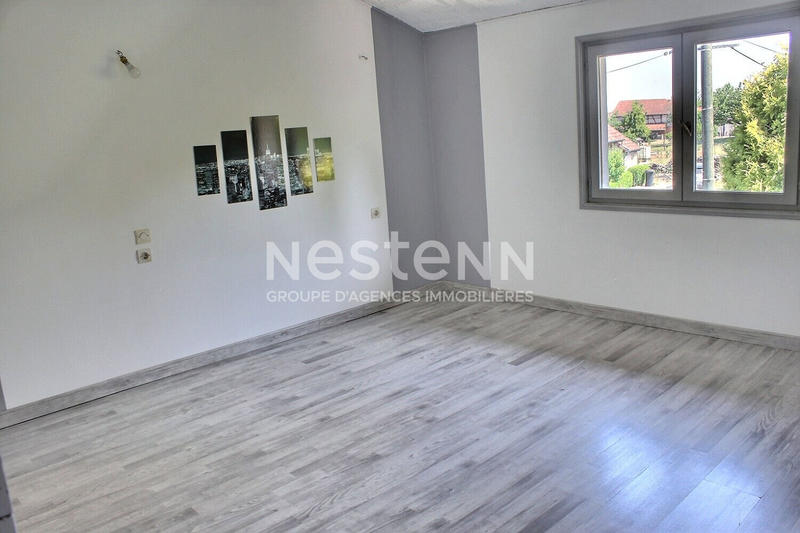 Maison - 160 m² - 9 pièces