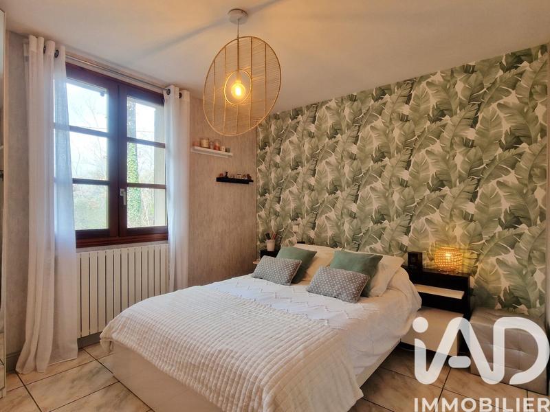 Maison - 180 m² - 5 pièces