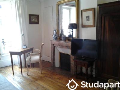 Chambre - 12 m² - 1 pièce