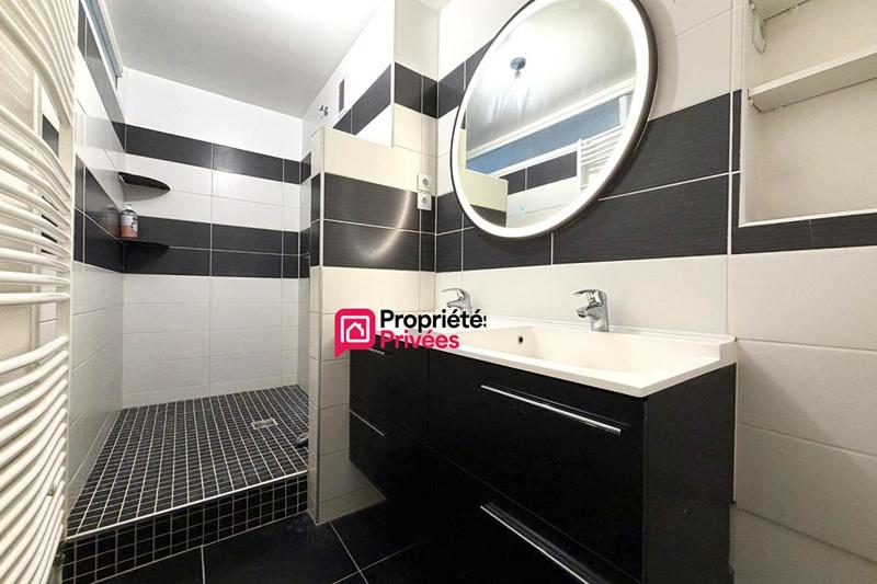 Appartement - 120 m² - 5 pièces