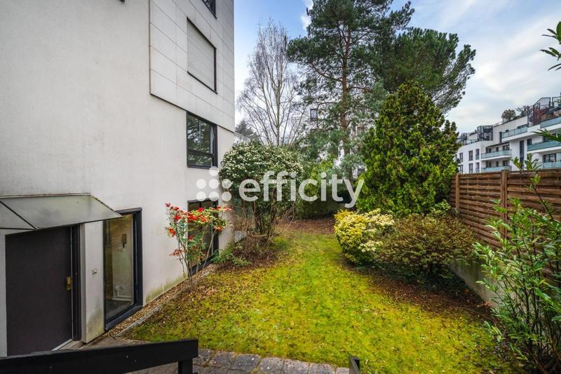 Appartement - 138 m² - 5 pièces