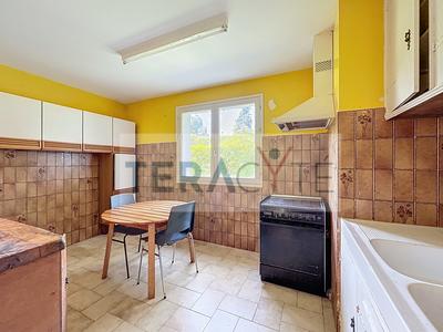 Appartement - 96 m² - 3 pièces