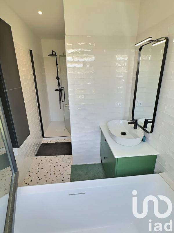 Maison - 105 m² - 5 pièces