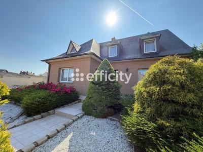 Maison - 235 m² - 10 pièces