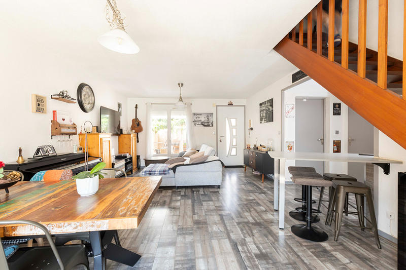 Maison - 94 m² - 5 pièces